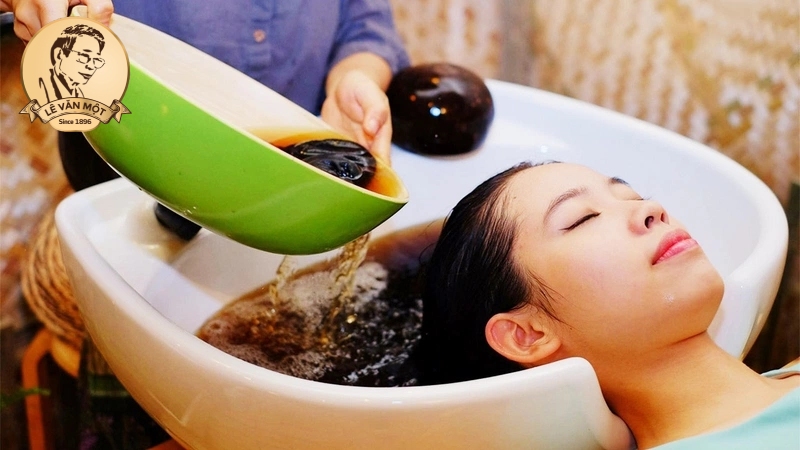 Dầu gội đầu bằng thảo dược