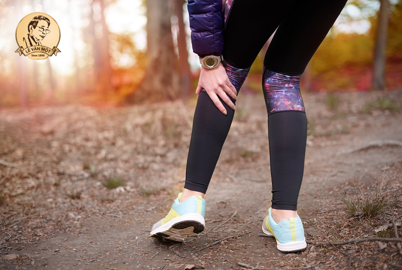 Bị đau bắp chuối chân