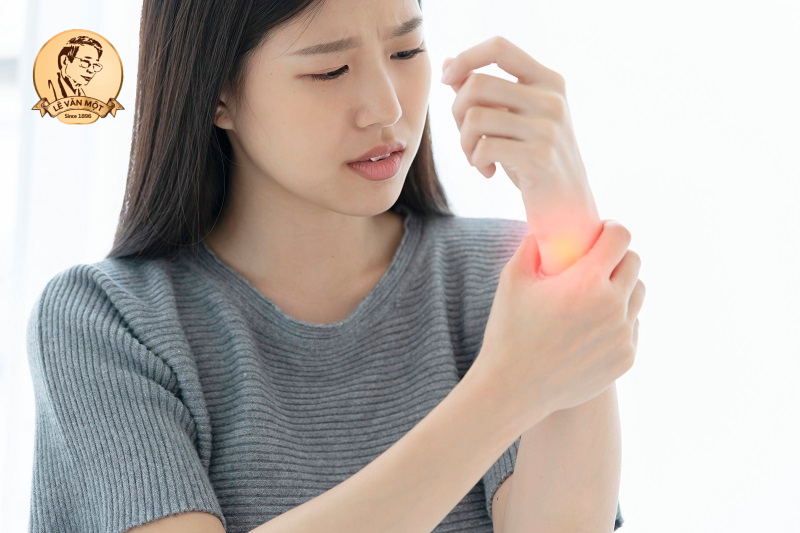 Dấu hiệu cơ thể nhiễm độc