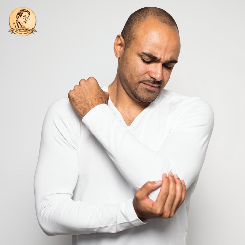 Đau khớp khuỷu tay