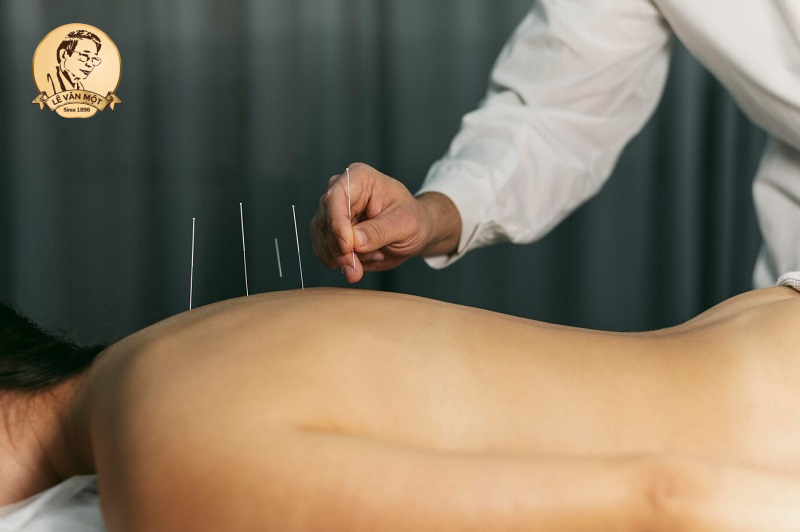 Điều trị bệnh thoái hoá cột sống lưng