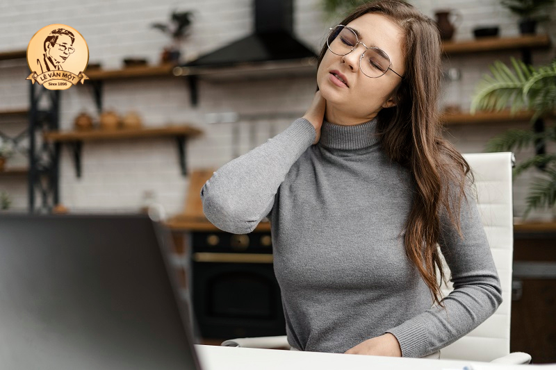 Nguyên nhân đau nửa đầu vai gáy Nguyên nhân đau nửa đầu vai gáy