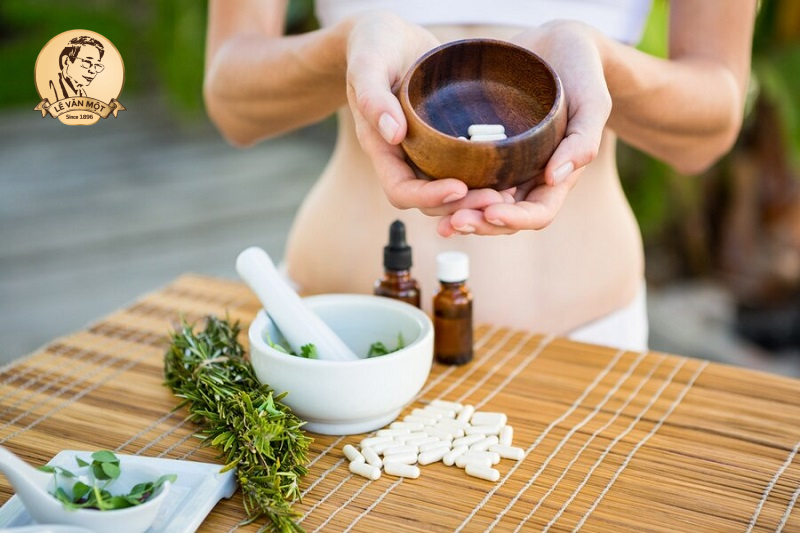 Thuốc xịt mũi điều trị viêm xoang